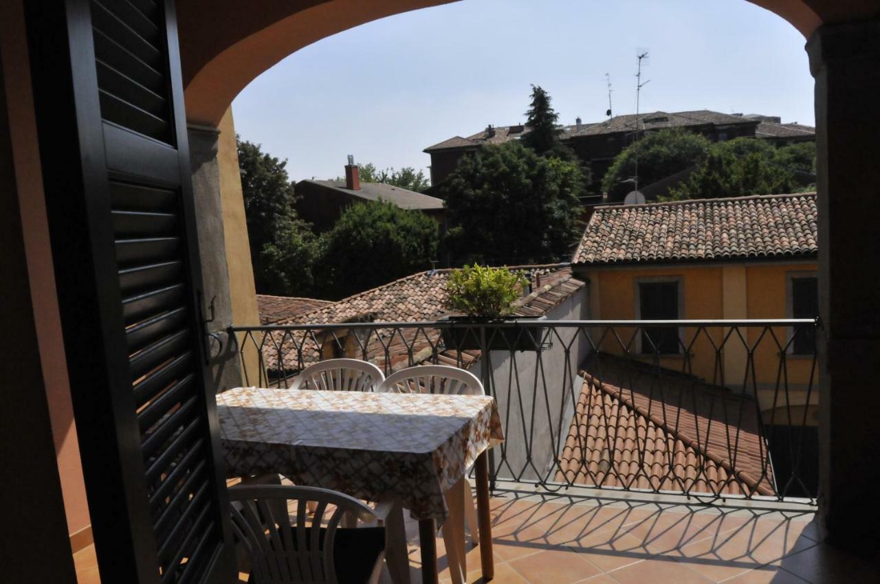 Antico Borgo Aparthotel Bergamo Bagian luar foto